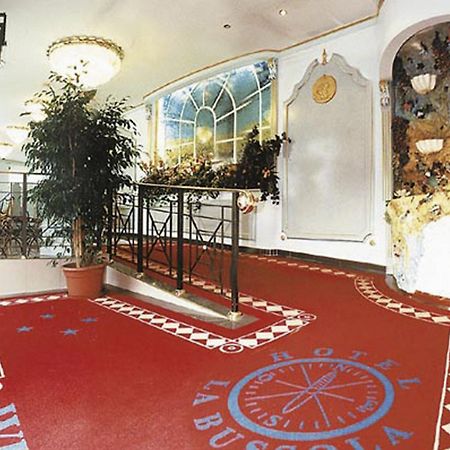 Hotel La Bussola Cittiglio Bagian luar foto